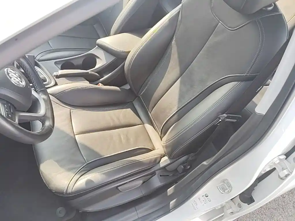 Фото 15 - Buick Excelle