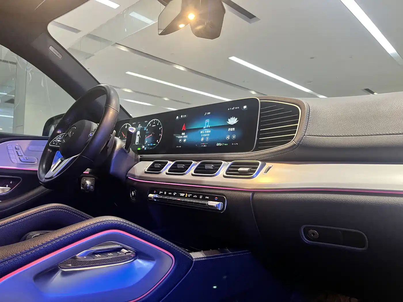 Mercedes-Benz GLE Coupe 2020 GLE 450 4MATIC Coupe SUV Fashion фото 9