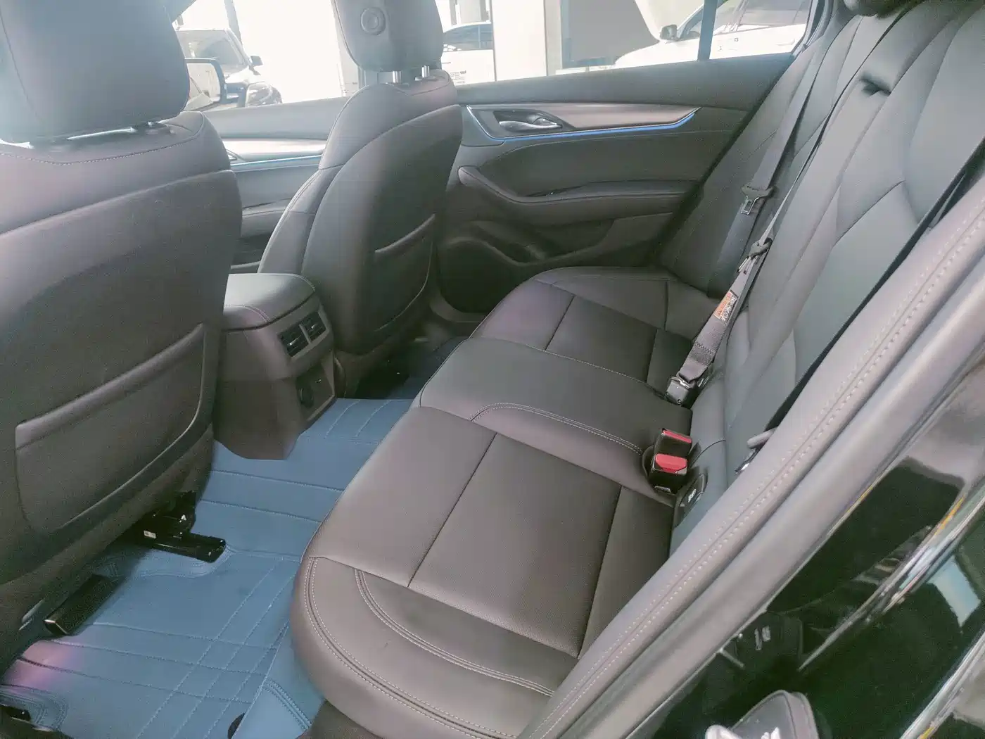 Cadillac CT5 2026 2025 Model 28T Urban Sport Edition