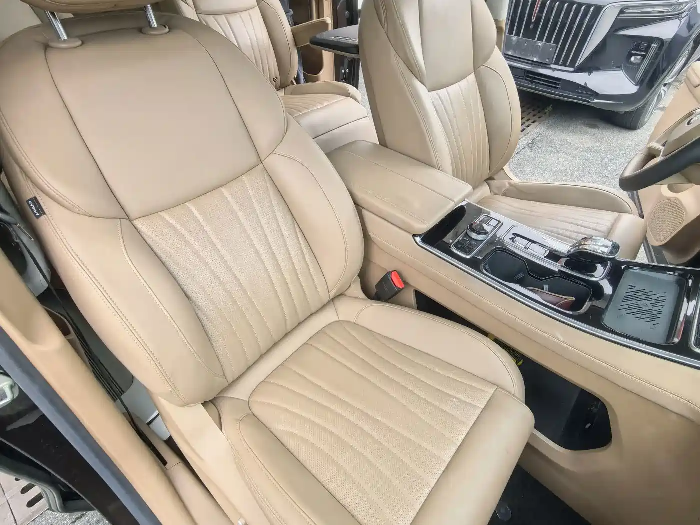 JAC Refine Refine RF8 PHEV 2024 2024 HarmonyOS Edition 1.5T 150KM Flagship (LFP)