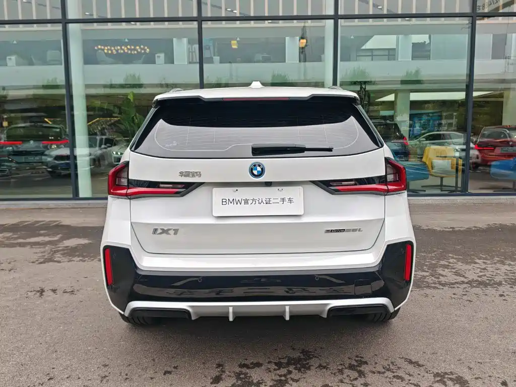 BMW iX1 2024 2023 eDrive25L M Sport Package