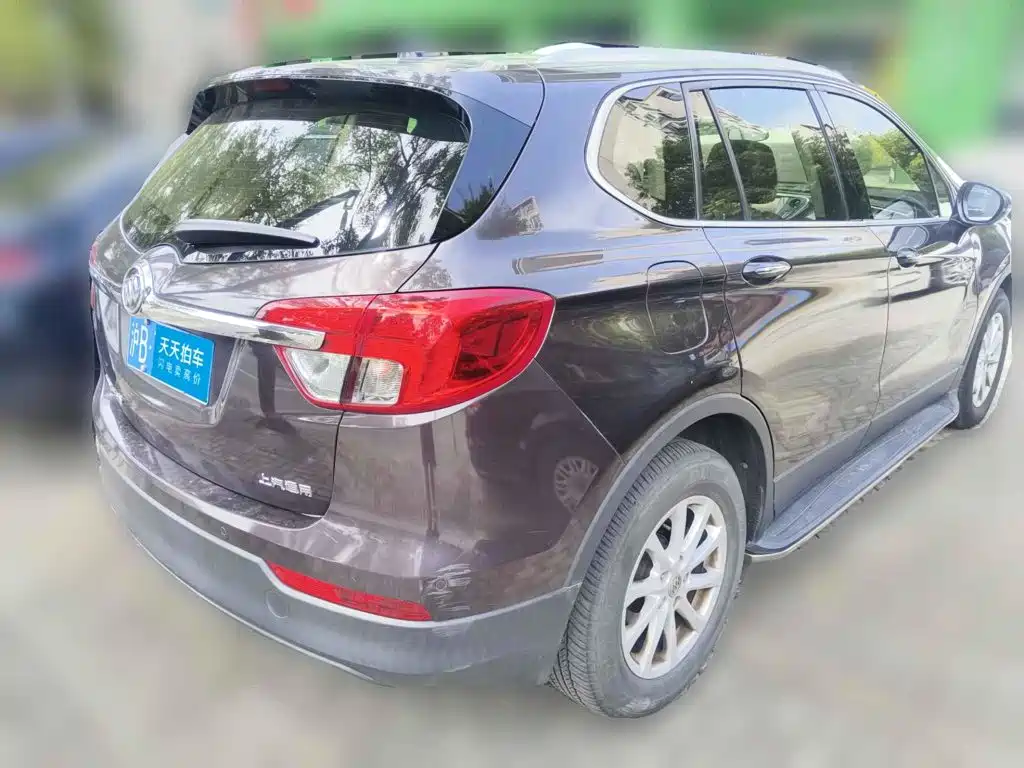 Фото 2 - Buick Envision Plus