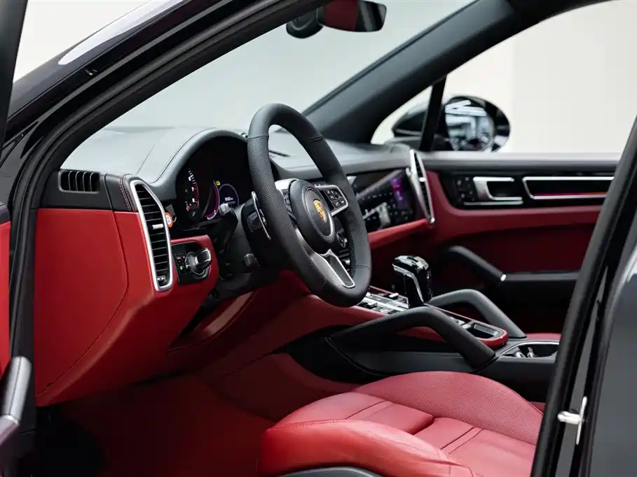 PORSCHE CAYENNE NEW ENERGY