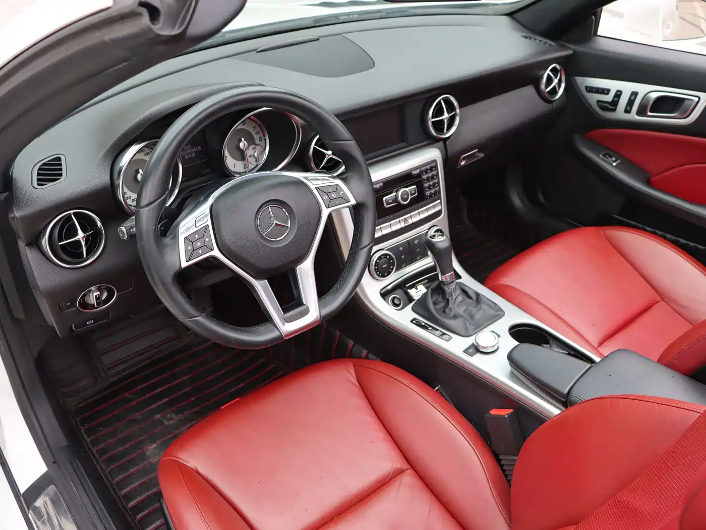 Mercedes-Benz SLK-Class 2011 SLK 200 Fashion фото 7