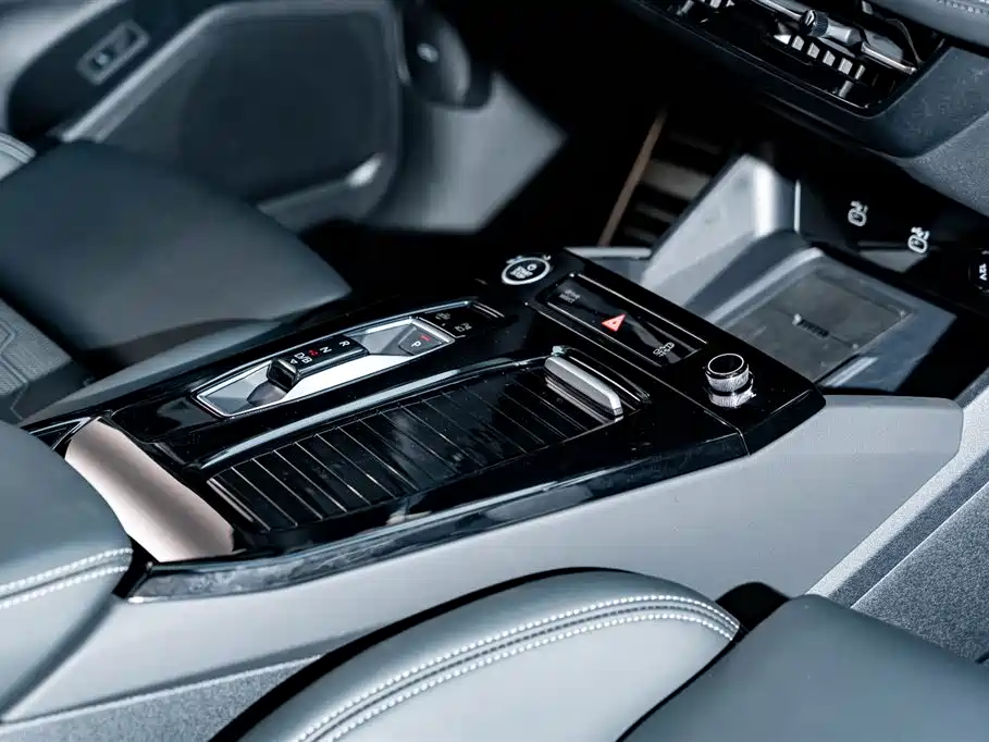 Audi Q6L e-tron 2025 Model Pioneer Edition фото 21