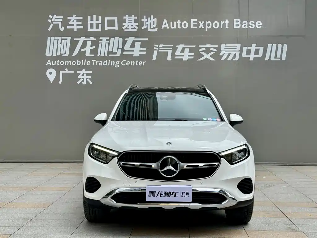 Фото 2 - Mercedes-Benz GLC