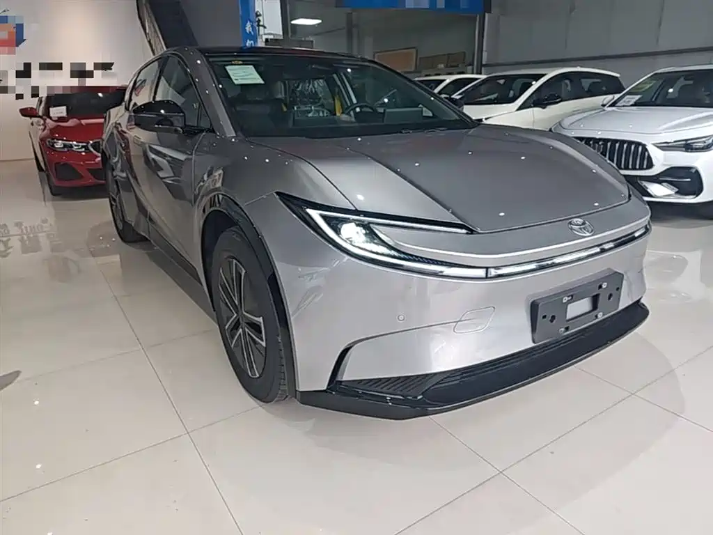 Toyota bZ5 2025 550 JOY фото 4