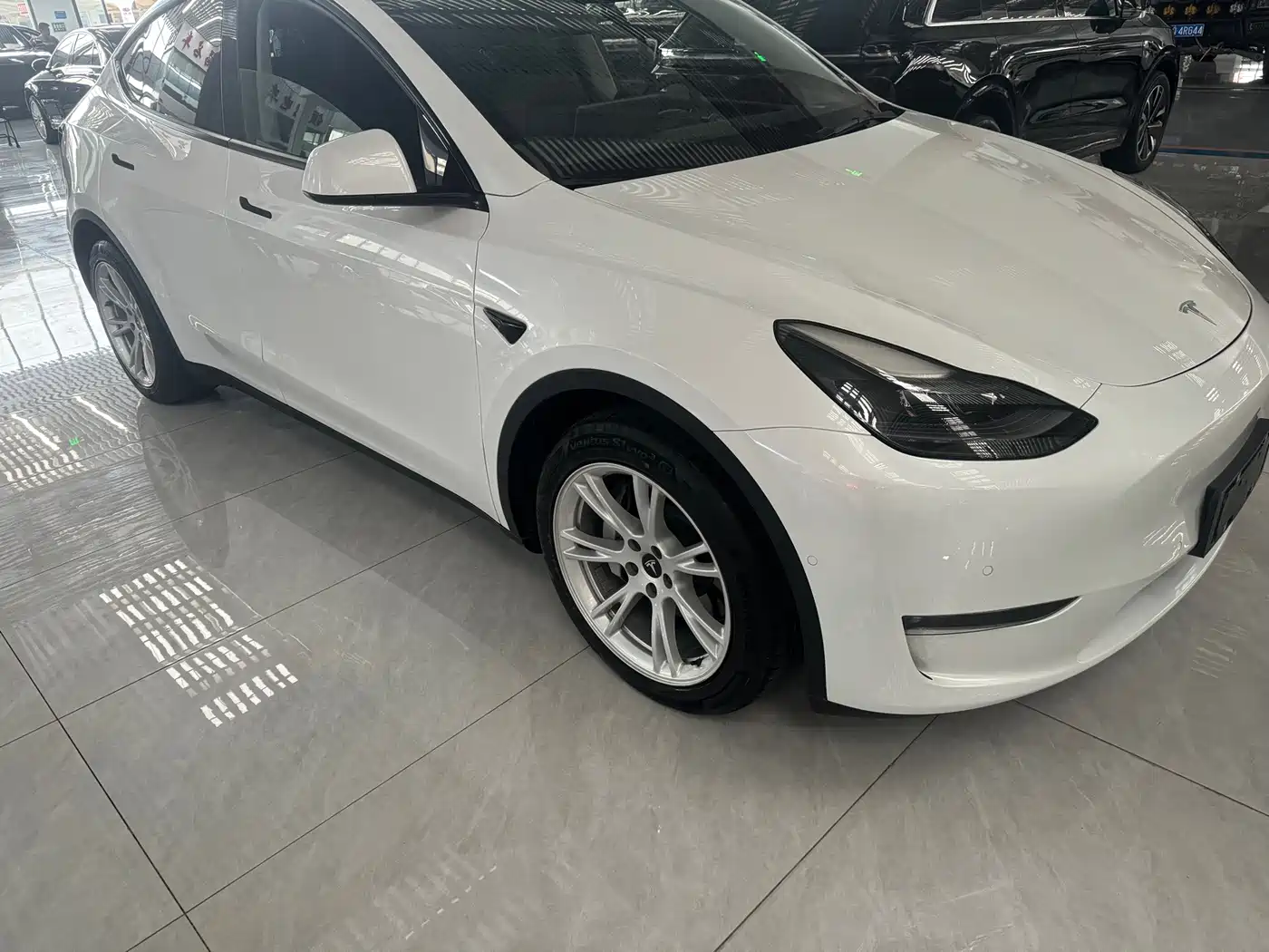 Tesla Model Y 2021