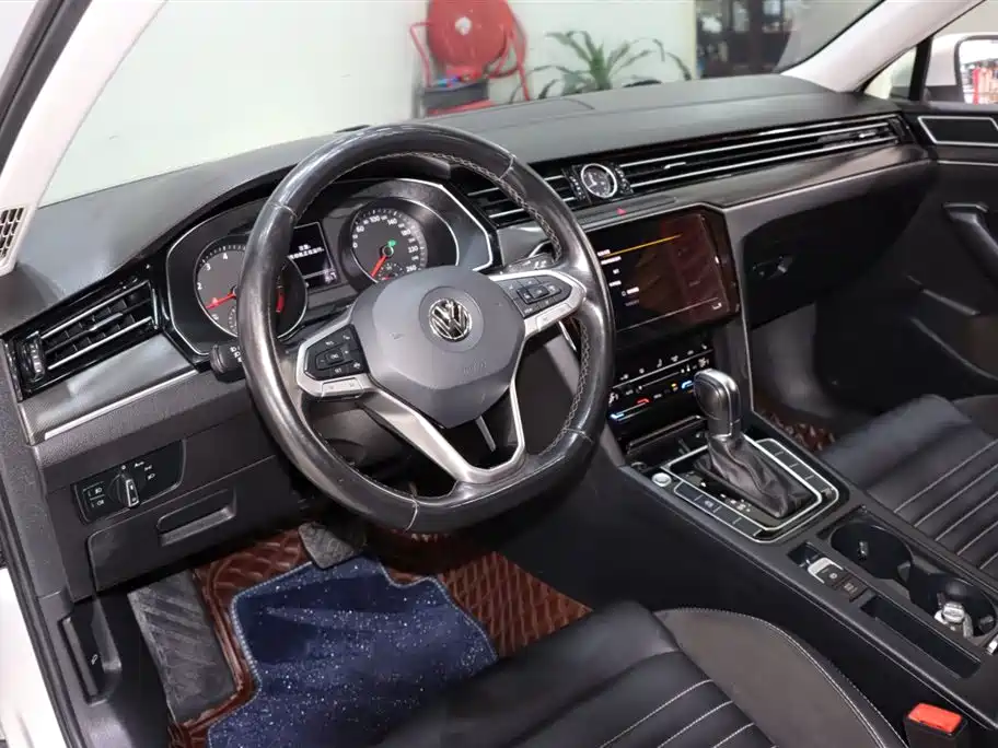 Volkswagen Magotan 2020 280TSI DSG Leading фото 9