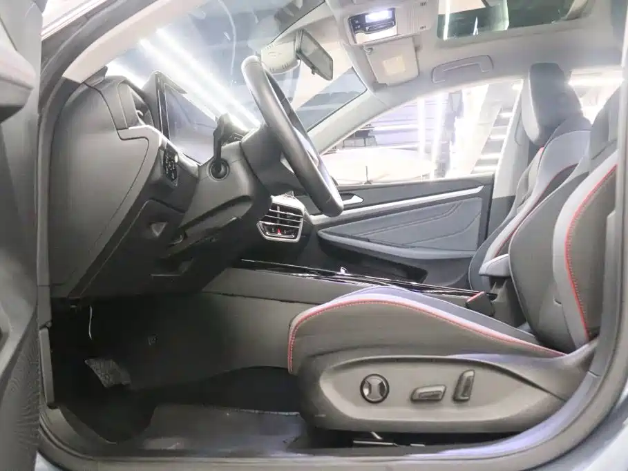 Volkswagen Lamando, миниатюра 13