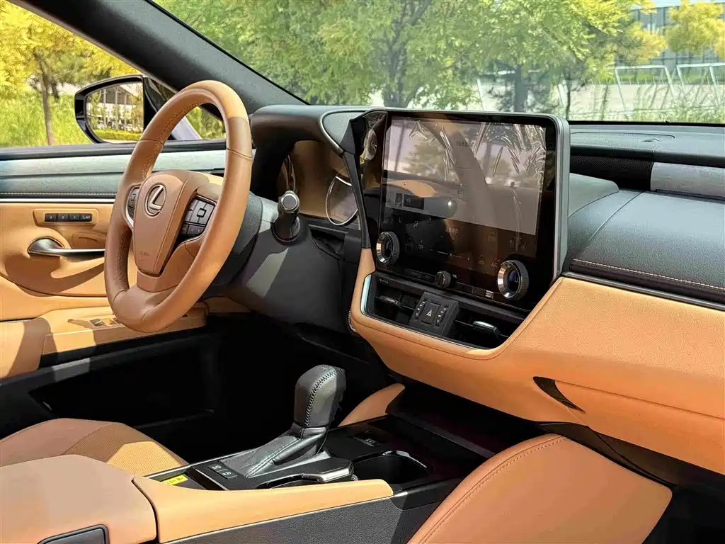 Lexus ES 2025 2025 200 Ultimate Edition