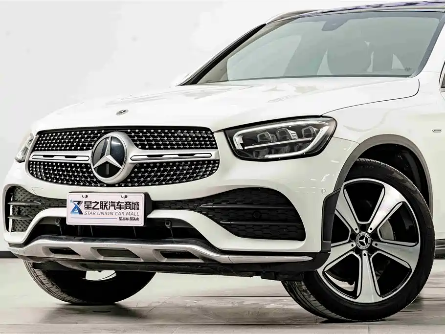 Mercedes-Benz GLC 2022 Facelift GLC 300 L 4MATIC Dynamic Collector's Edition фото 2