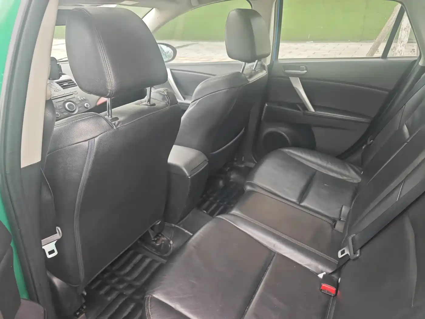 Mazda Mazda3 Axela 2012 2012 Hatchback 2.0L Automatic Luxury