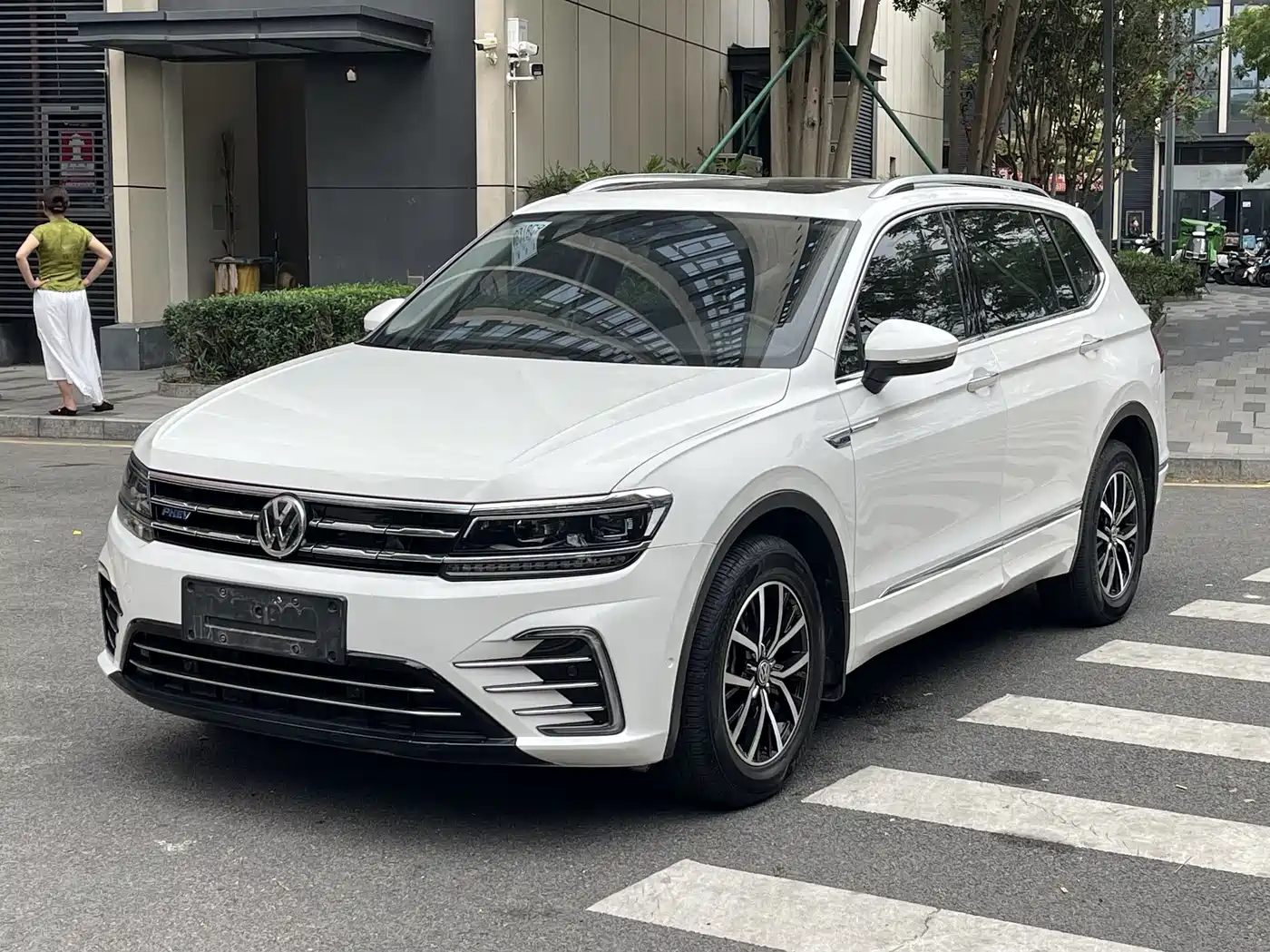 VOLKSWAGEN TIGUAN L NEW ENERGY