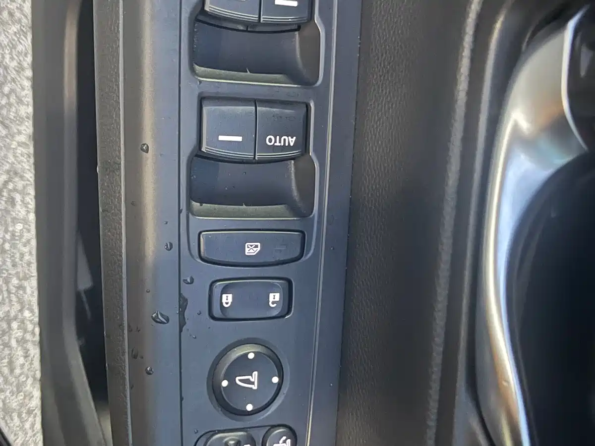 Honda Haoying 2024 2023 240TURBO 2WD Luxury 5-Seater