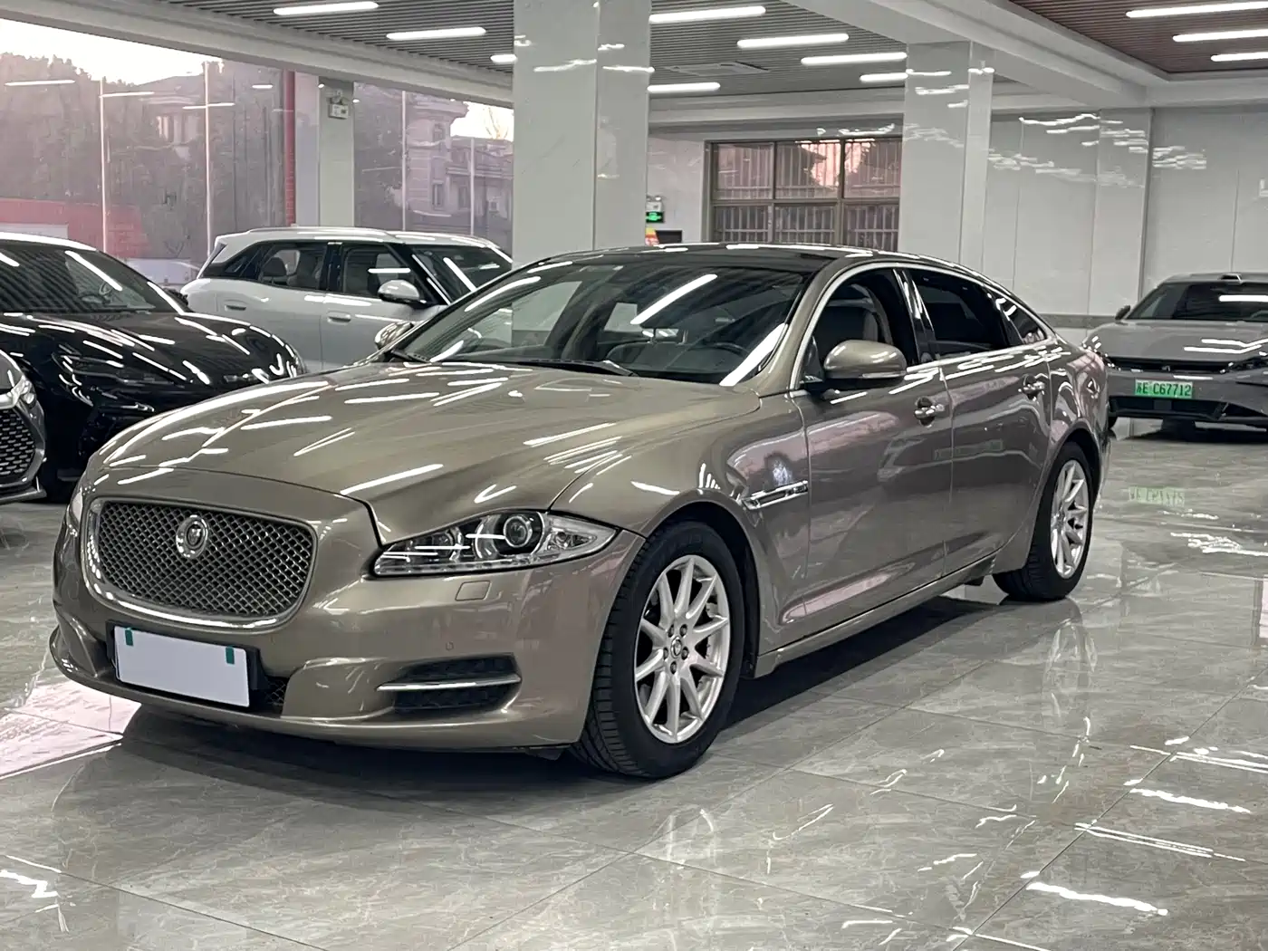 Jaguar XJ 2012 2012 XJL 3.0 Panorama Business