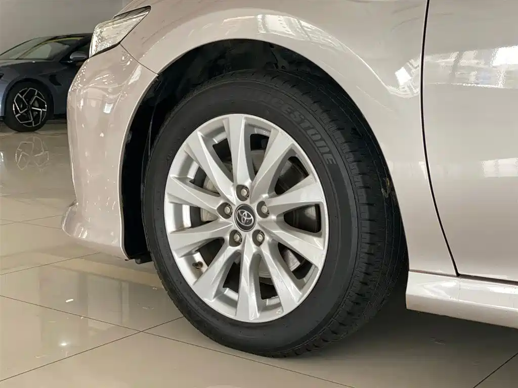 Toyota Camry 2019 2.0G Luxury Edition China VI фото 22