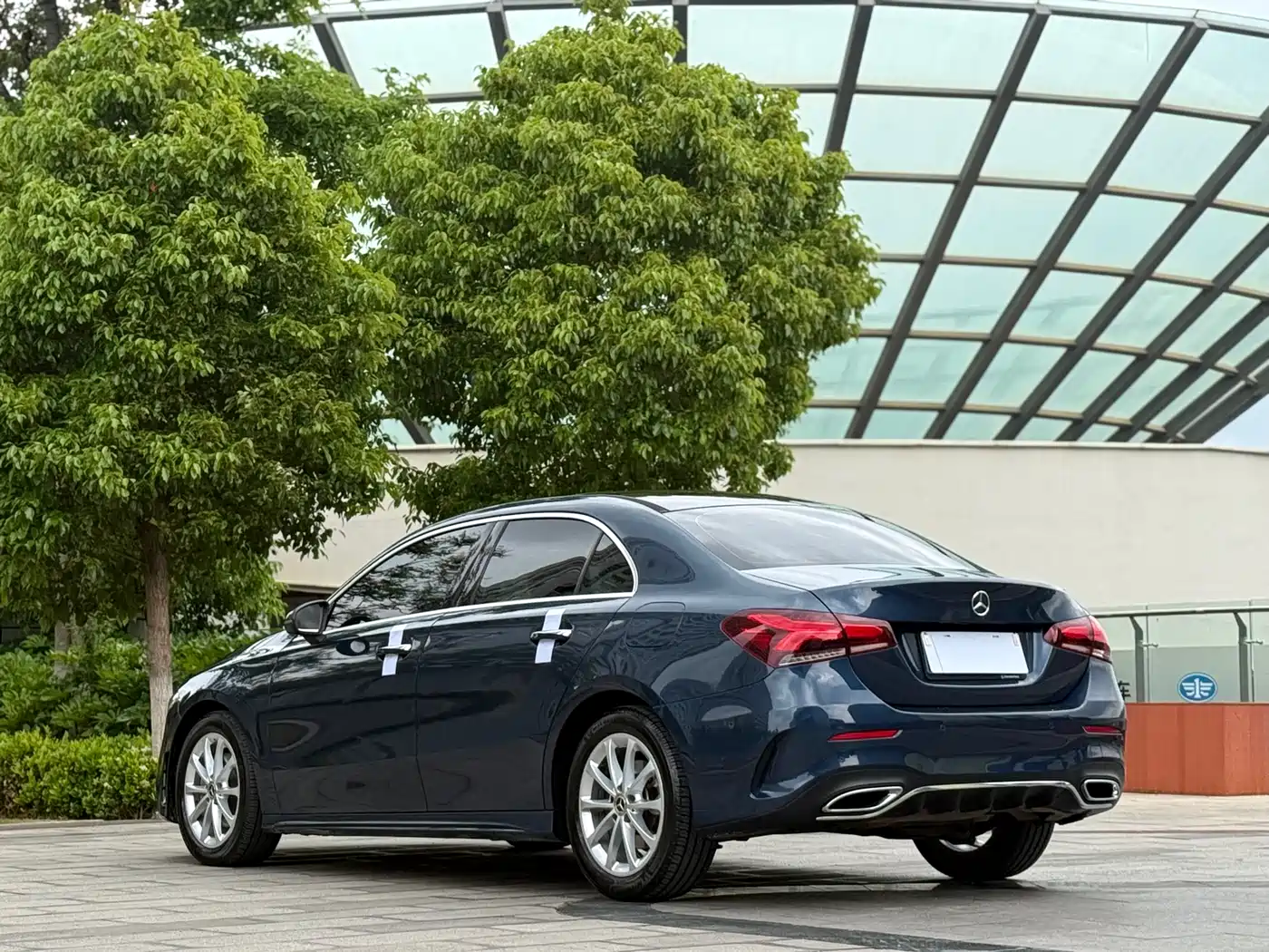 Mercedes-Benz A-Class 2020 A 200 L Sport Sedan фото 9