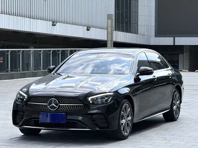Mercedes-Benz E-Class 2023