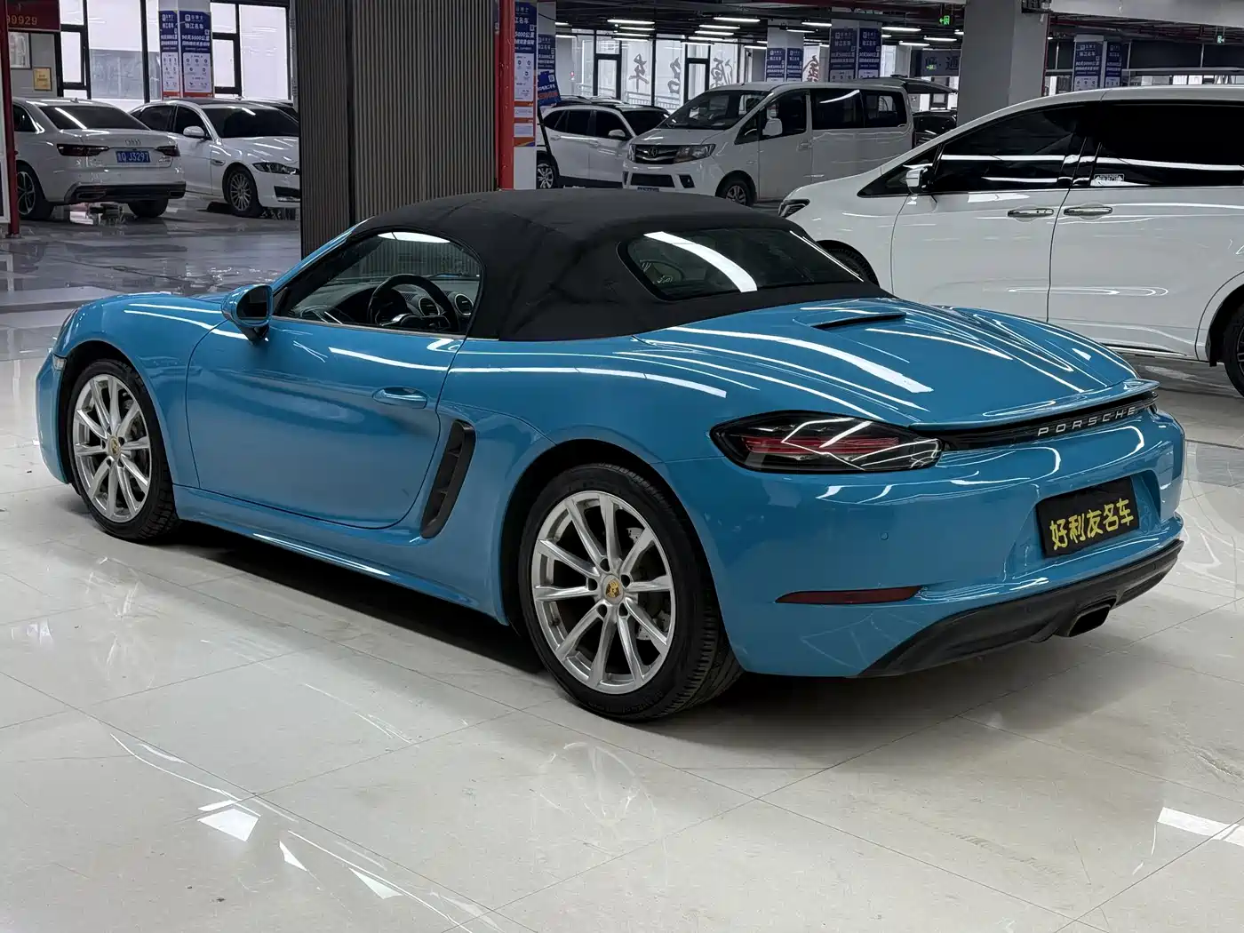 Фото 4 - Porsche 718