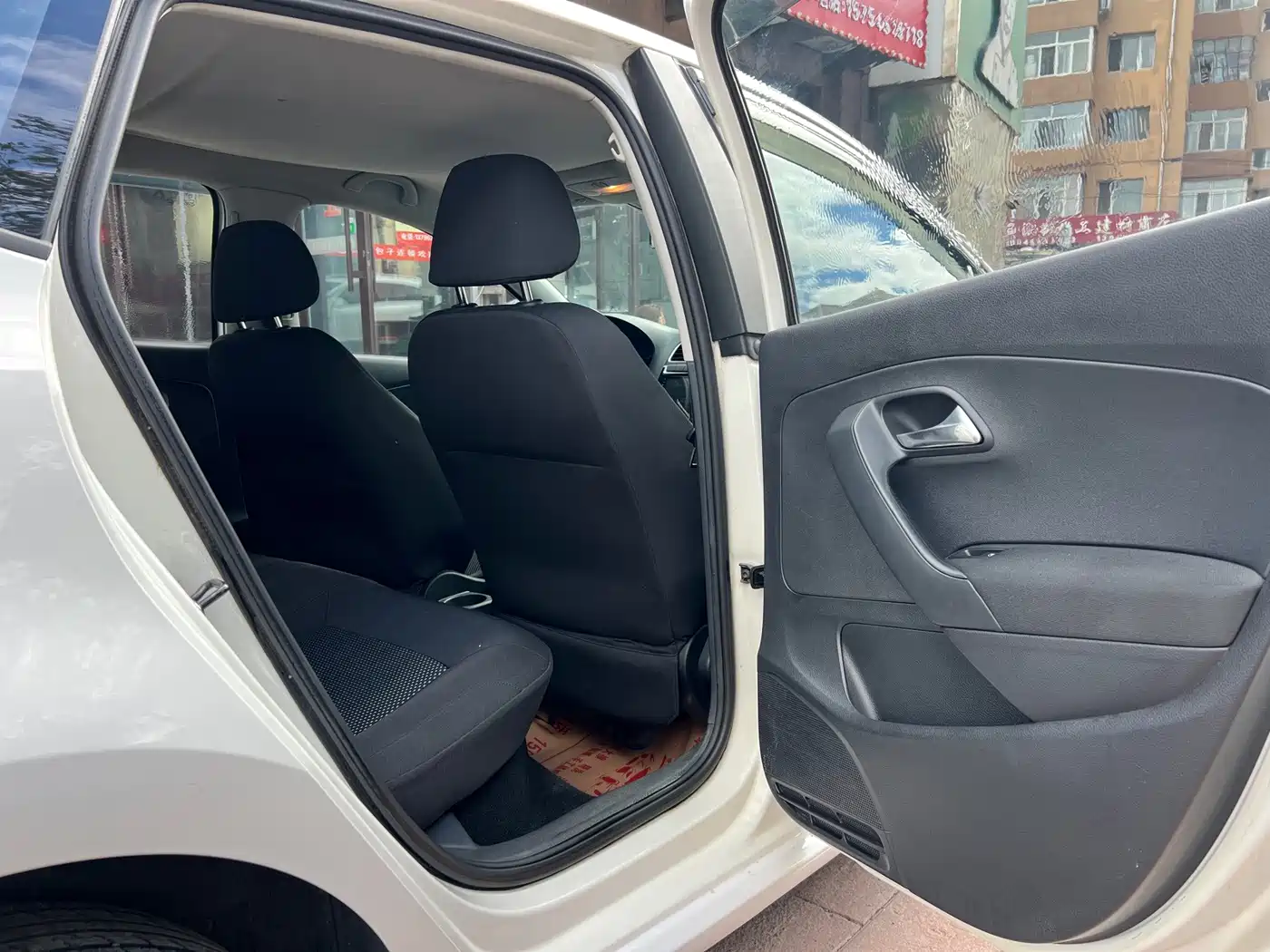 Volkswagen Polo 2012 2013 1.6L Automatic Comfort Edition