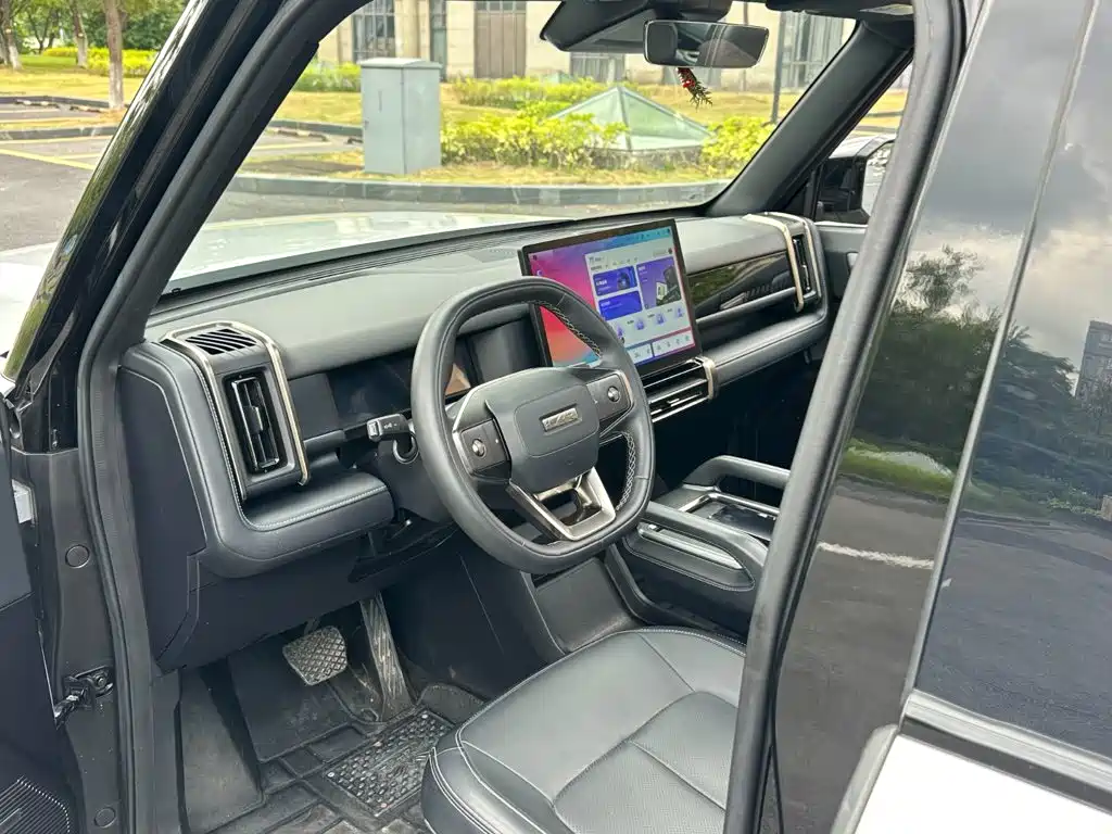 Photo 5 - iCAR 03T