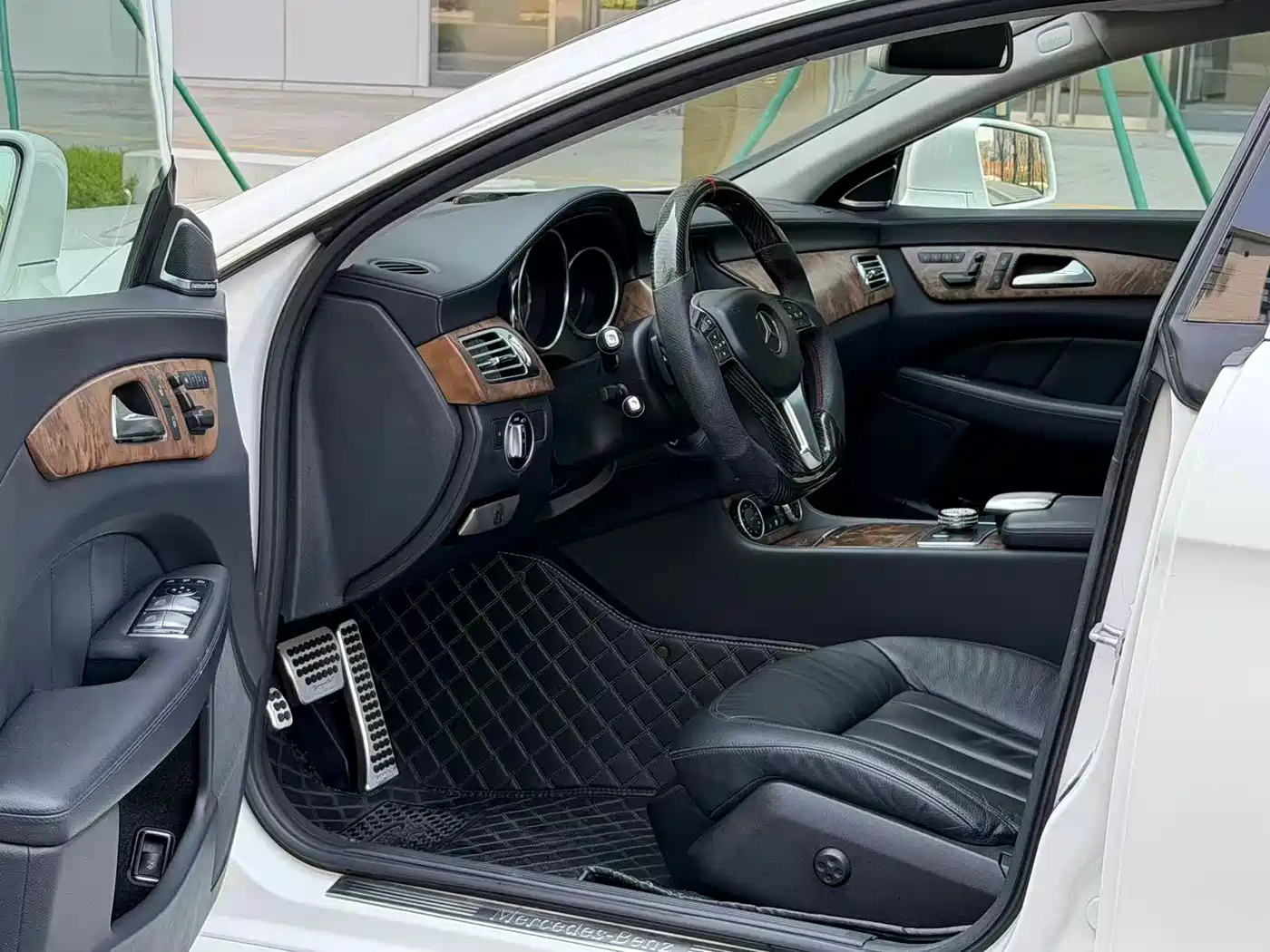 Mercedes-Benz CLS 2012 CLS 300 CGI фото 3