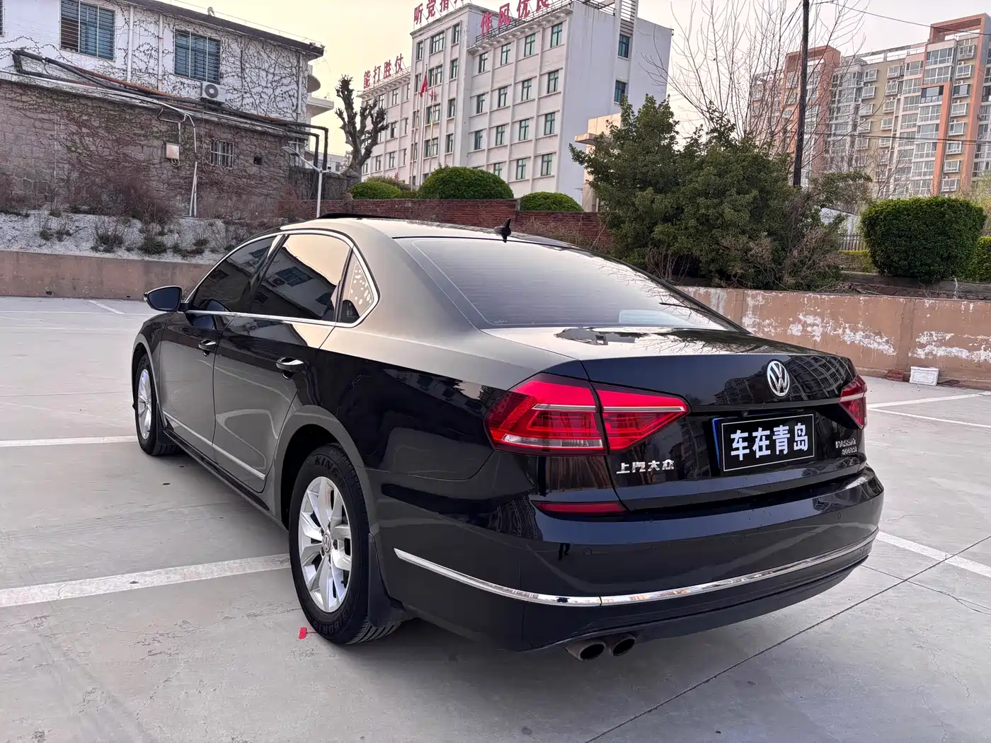 Volkswagen Passat 2015 1.8TSI Automatic Prestige Edition фото 5