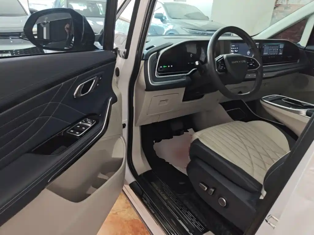 SAIC Maxus Dajia 9 2023 2022 Long Range Grassland 7-Seater