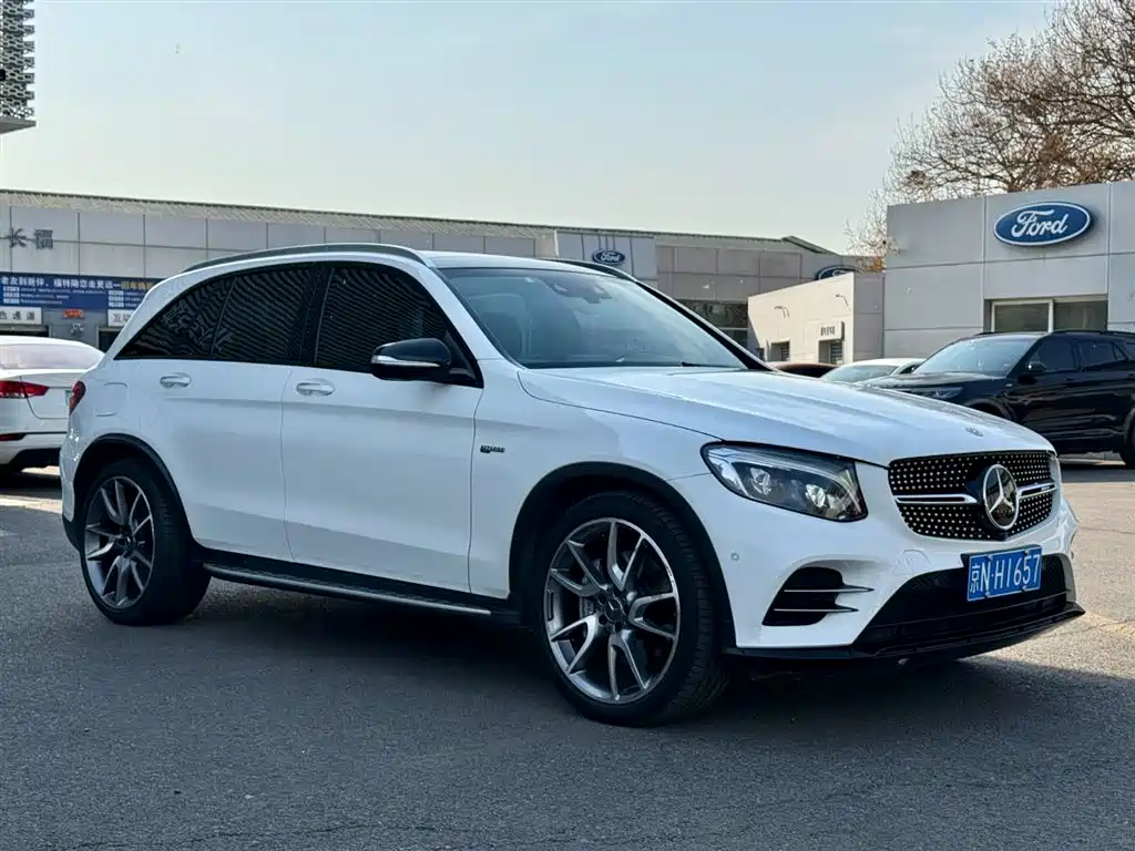 Mercedes-Benz GLC AMG 2017 AMG GLC 43 4MATIC фото 6