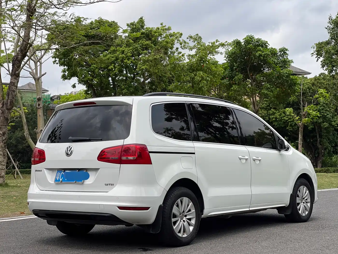 Volkswagen Sharan 2013 1.8TSI Standard Euro IV фото 9