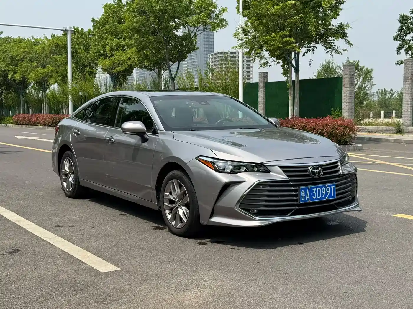 Toyota Avalon 2019 2.0L Luxury Edition (China VI) фото 3