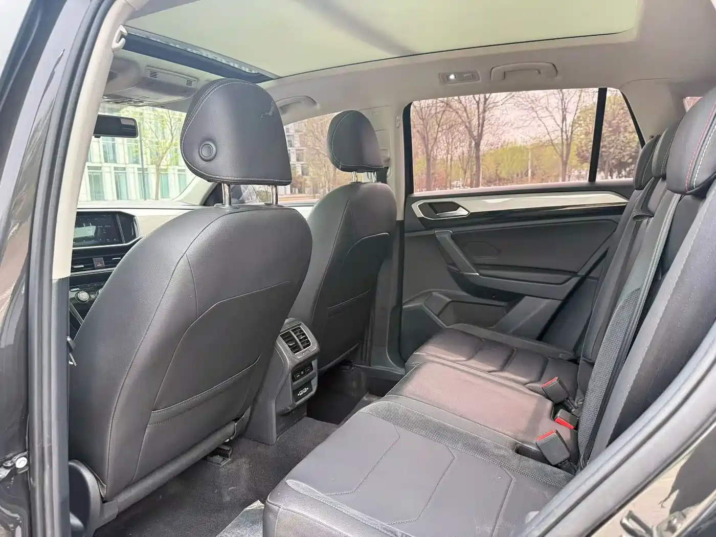 Volkswagen Tayron 2019 330TSI 2WD Luxury China VI фото 5