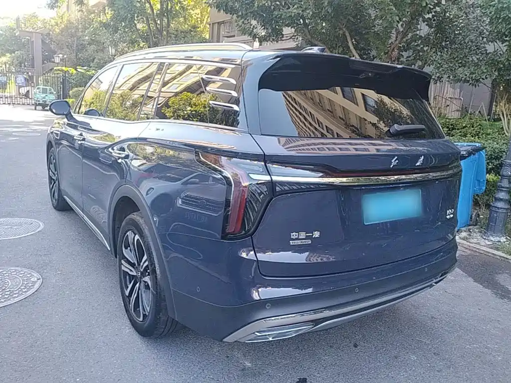 Hongqi HS7 2023 2023 2.0T Automatic 4WD Flag Leader Edition (6-seater)