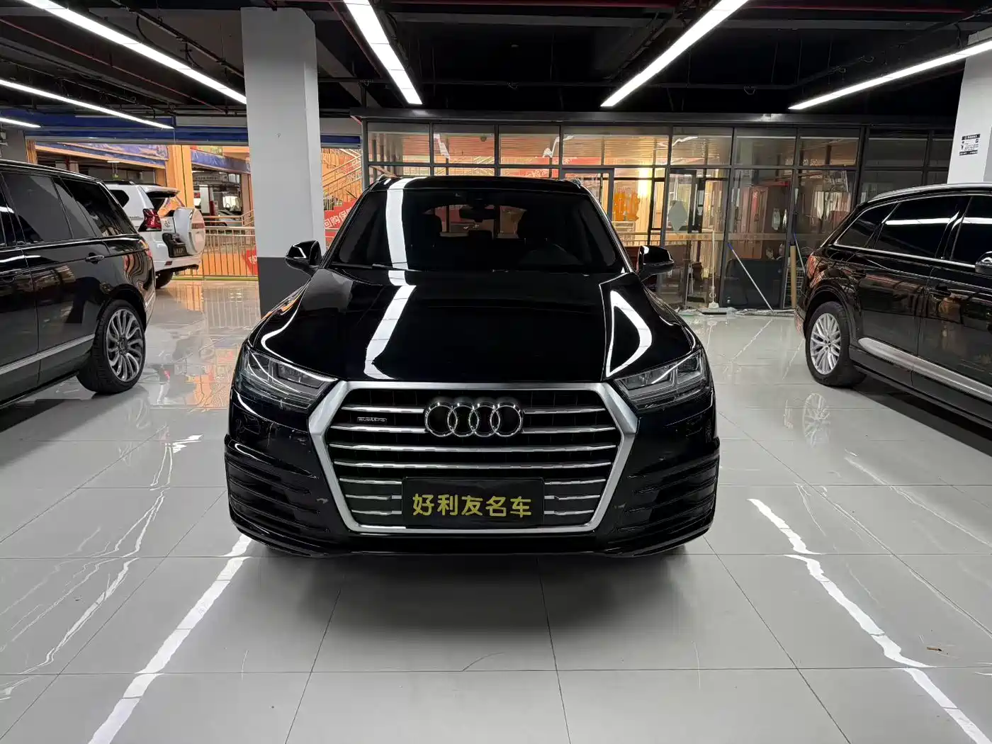 Фото 2 - Audi Q7