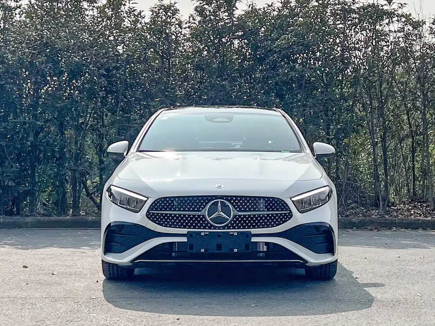Mercedes-Benz A-Class 2025 Facelift A 200 L Fashion Edition фото 2