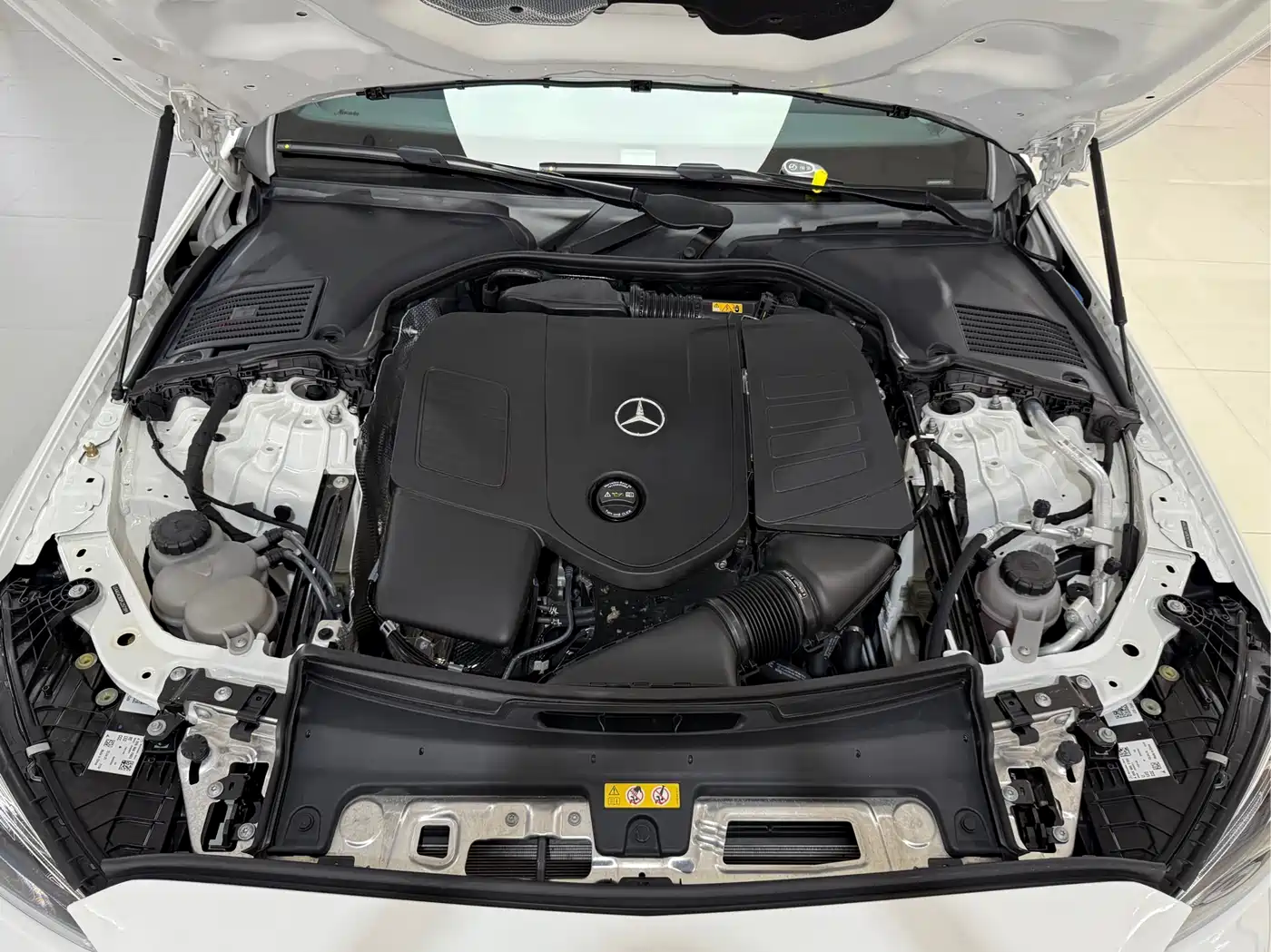 Mercedes-Benz C-Class 2023 Facelift C 260 L Night Sport Edition фото 18