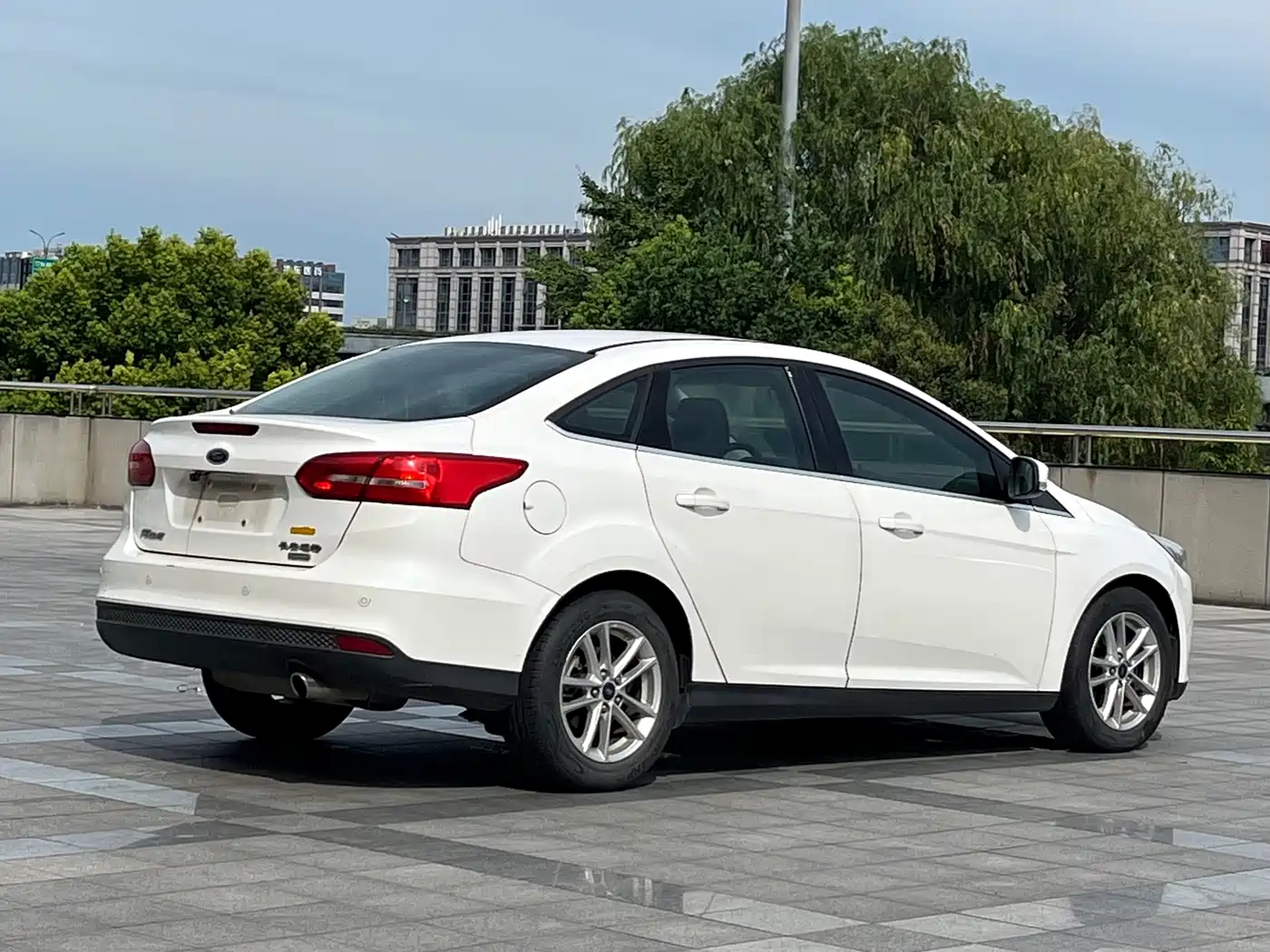 Фото 4 - Ford Focus