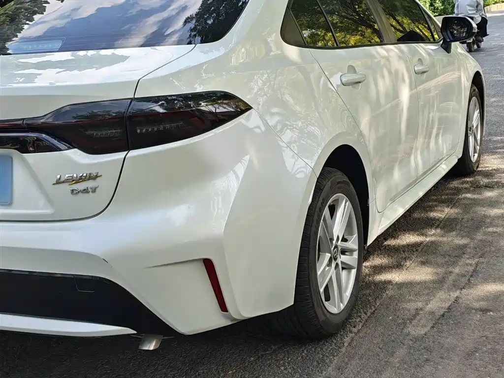 Toyota Levin 2019 185T CVT Luxury Edition China VI фото 11
