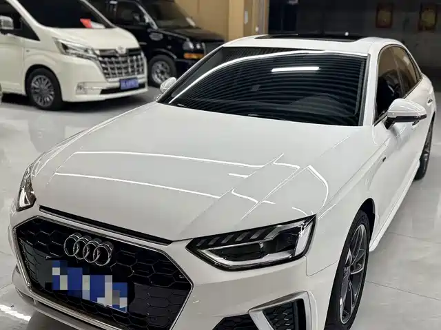 Audi A4L 2023