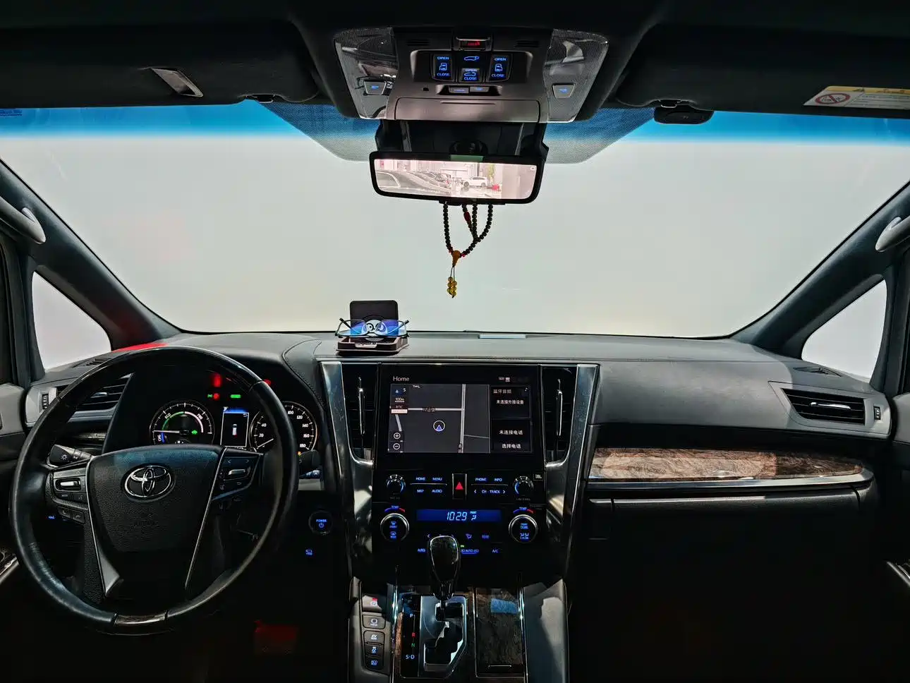 Toyota Vellfire 2021 Crown Hybrid 2.5L HV Premium Edition фото 11