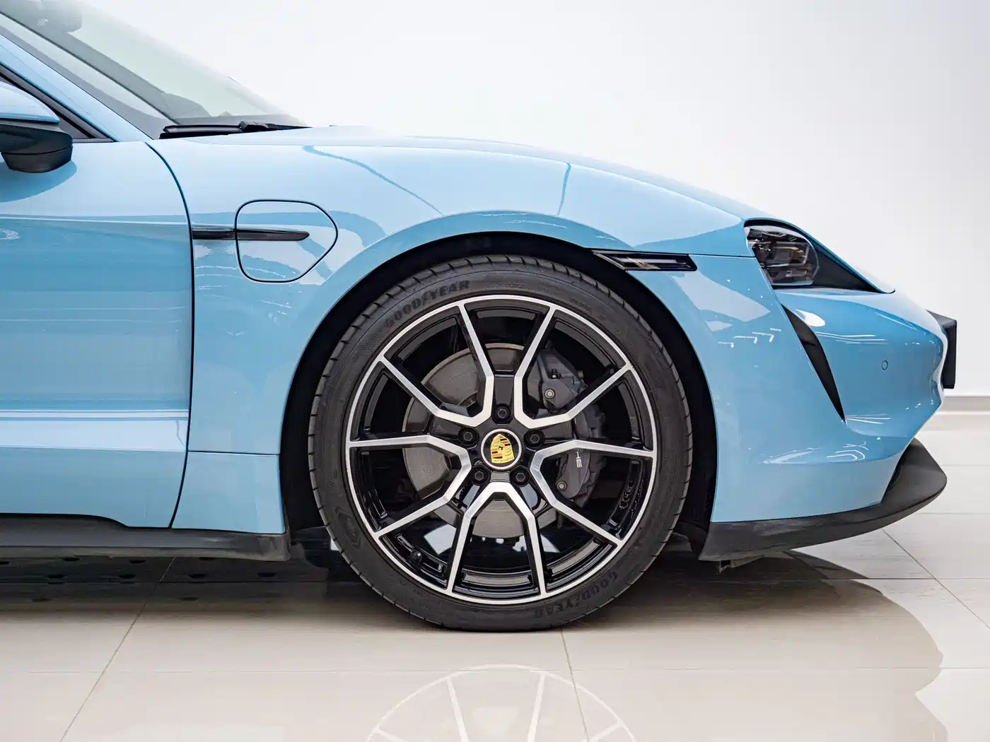Porsche Taycan 2022 Facelift Taycan фото 11