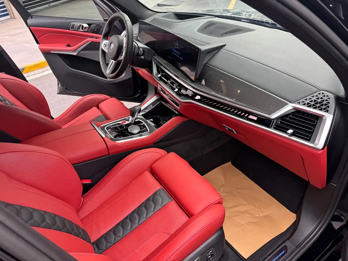 BMW X5 M 2023 Model X5 M Thunder Edition фото 13