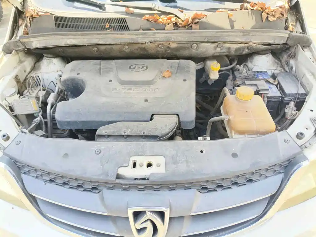 Baojun 730 2015 2014 1.5L Manual Standard 7-seater
