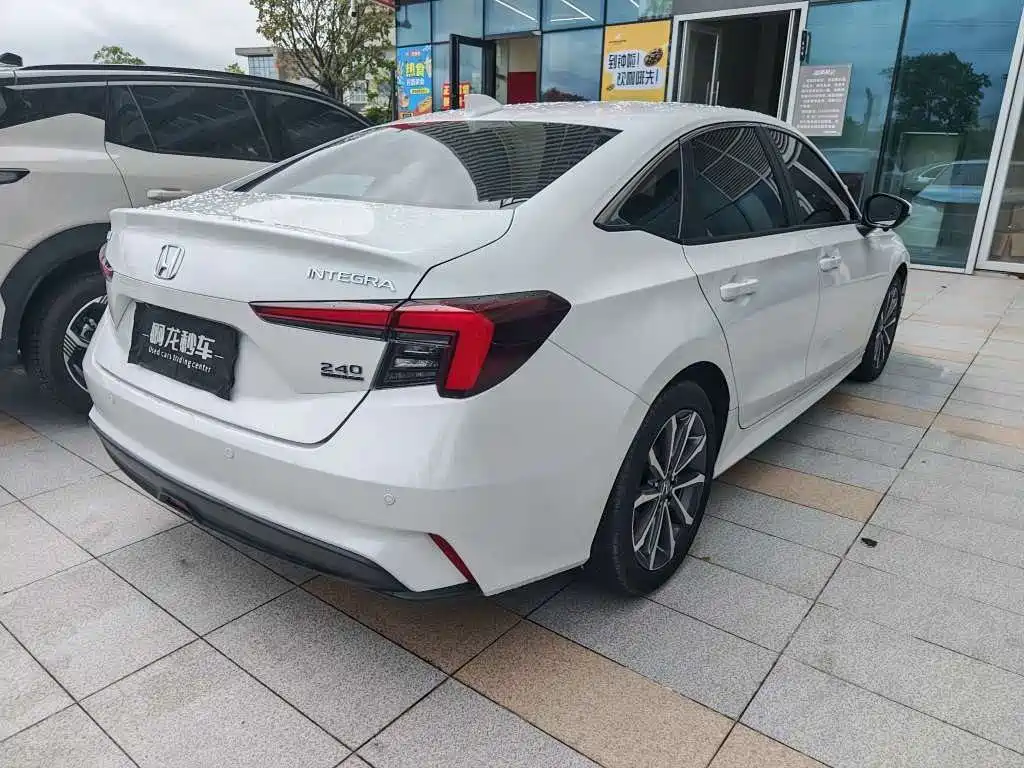 Honda Integra 2025 2023 240TURBO CVT Luxury Edition