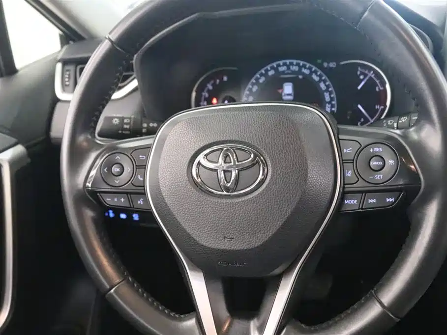 Toyota RAV4 Rongfang 2020 2.0L CVT 4WD Fashion PLUS фото 6