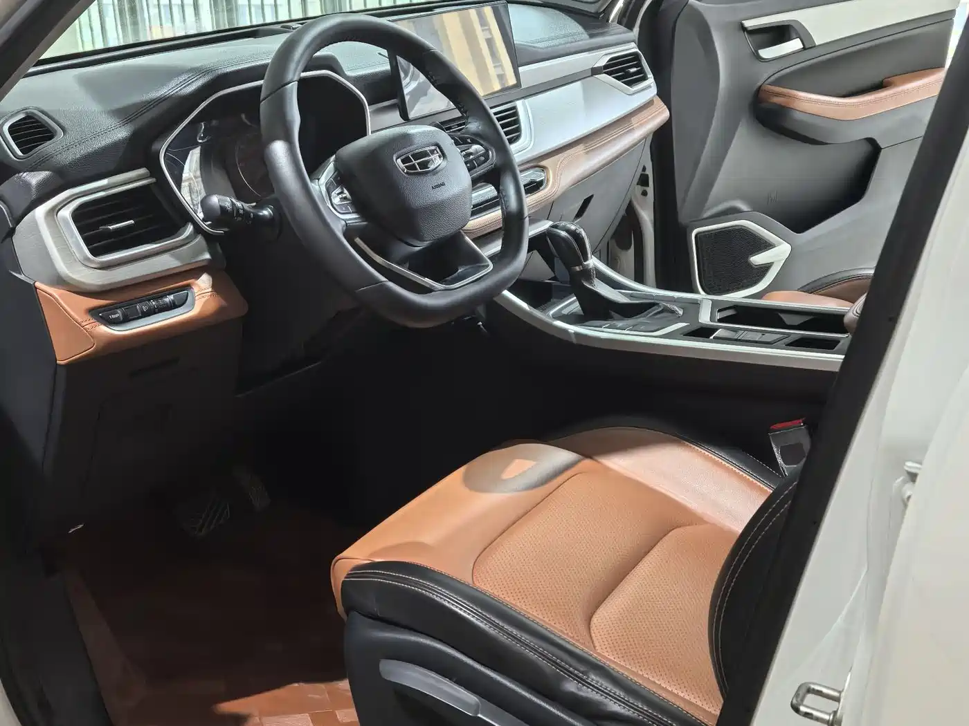 GEELY AUTOMOBILE VISION X6