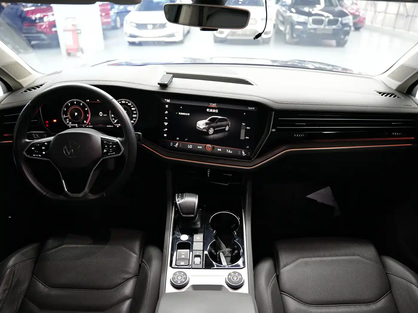 VOLKSWAGEN TOUAREG