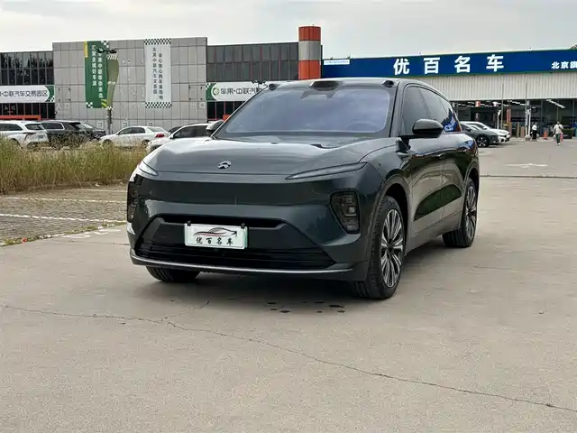 NIO ES8 2023 75kWh Executive Edition
