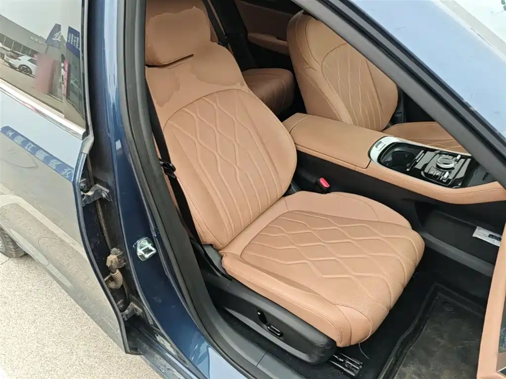 Geely Galaxy Galaxy A7 2025 EM-i фото 25